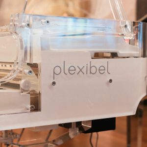 piano plexinel P168G trong suốt 5